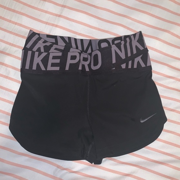 NIKE PROS - Picture 3 of 6